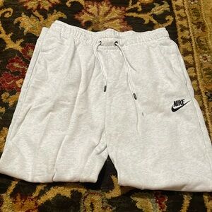 Nike joggers